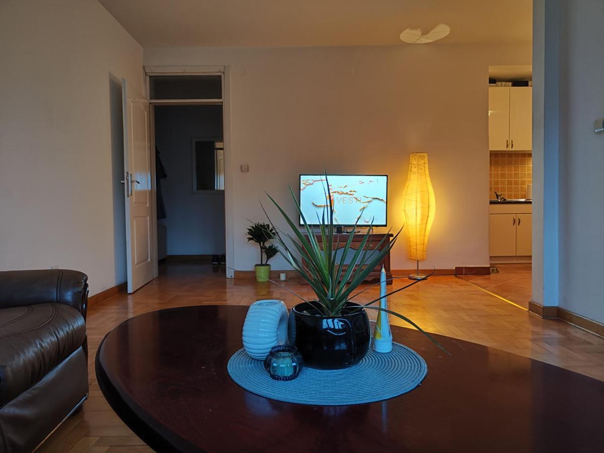 Apartamento Srecko No3 Belgrado Exterior foto