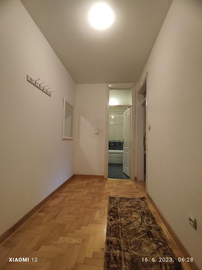 Apartamento Srecko No3 Belgrado Exterior foto