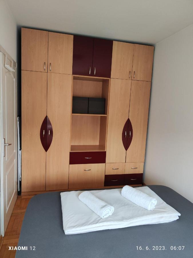 Apartamento Srecko No3 Belgrado Exterior foto